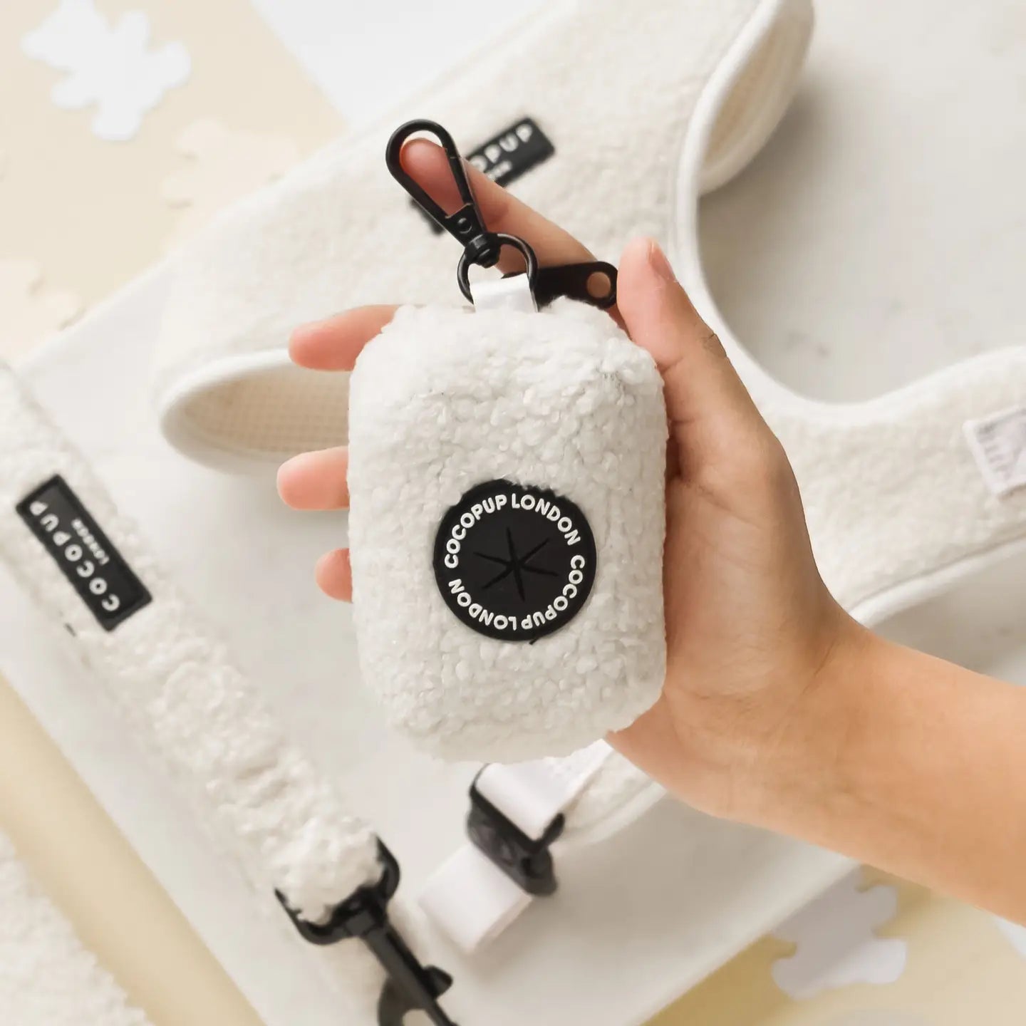 Cocopup London - Poepzakhouder Teddy wit