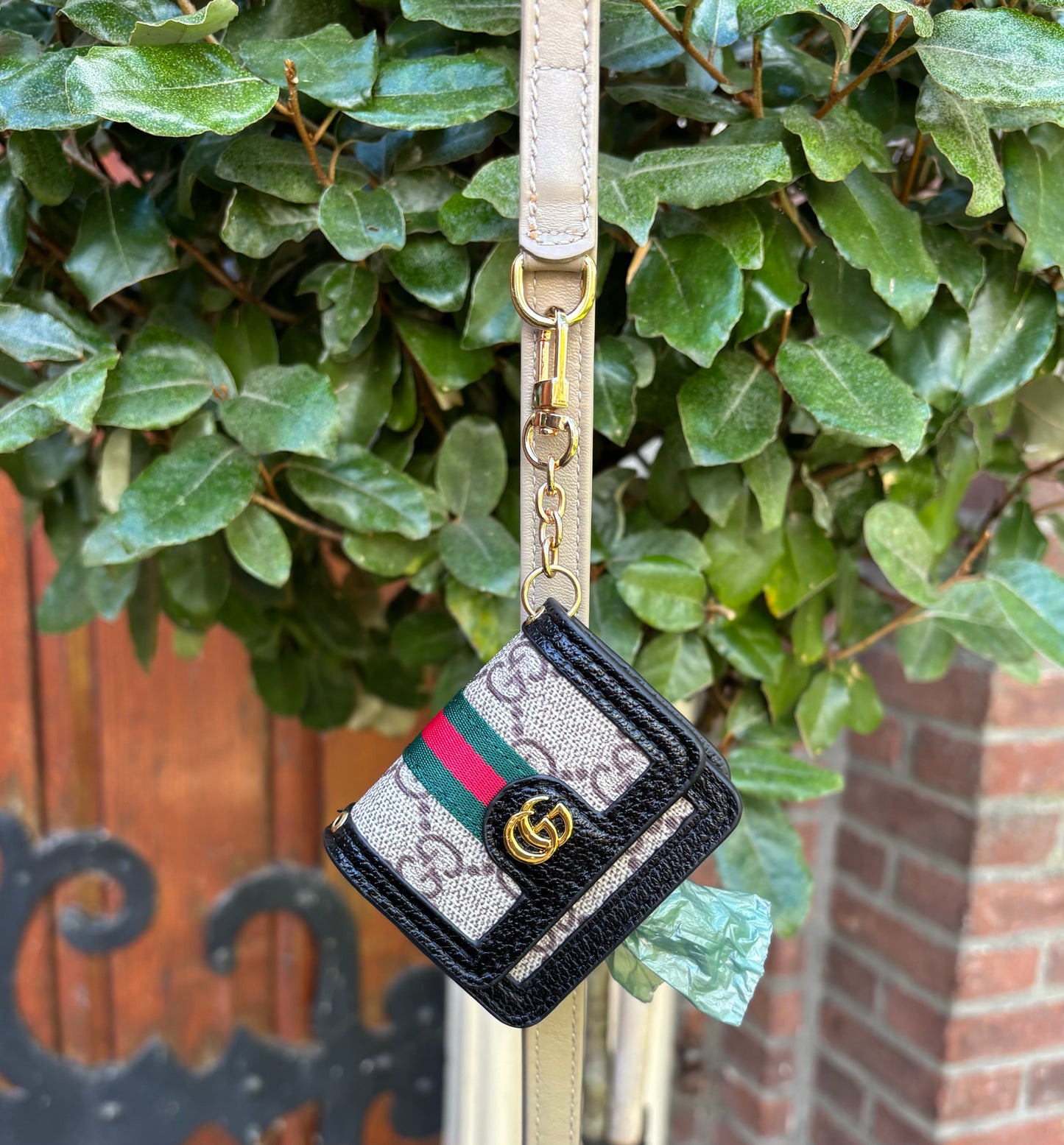 Poepzakhouder - Tasje GG Beige zwart