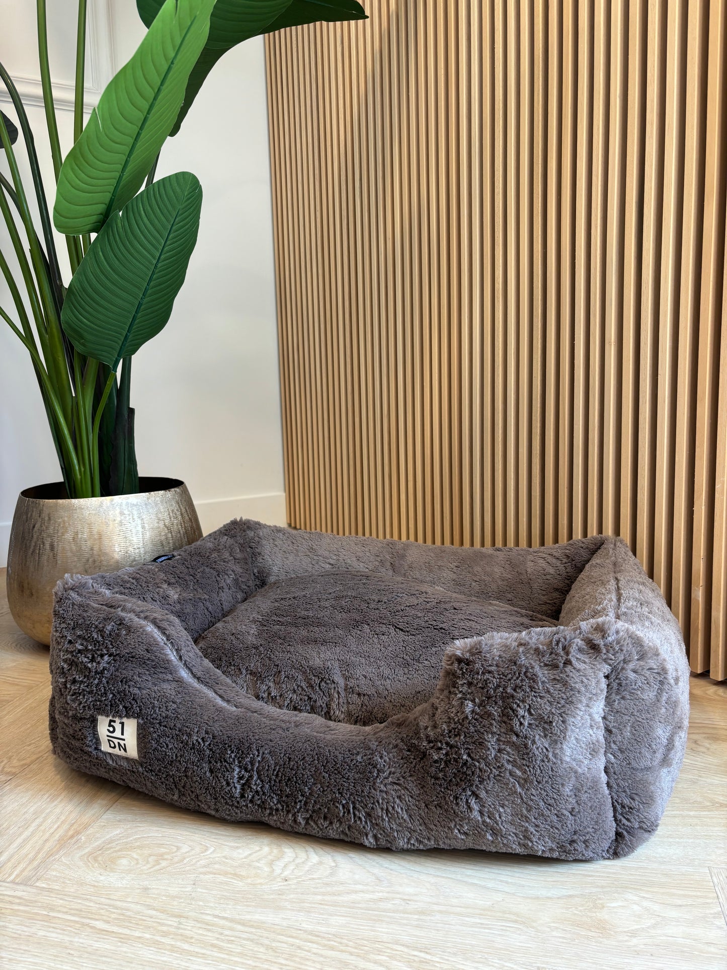 51DN - Zachte mand bruin