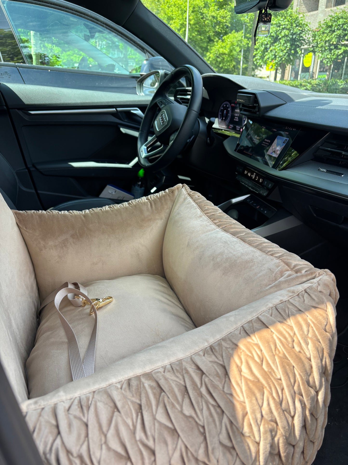 Autostoel Athena Velours donker beige