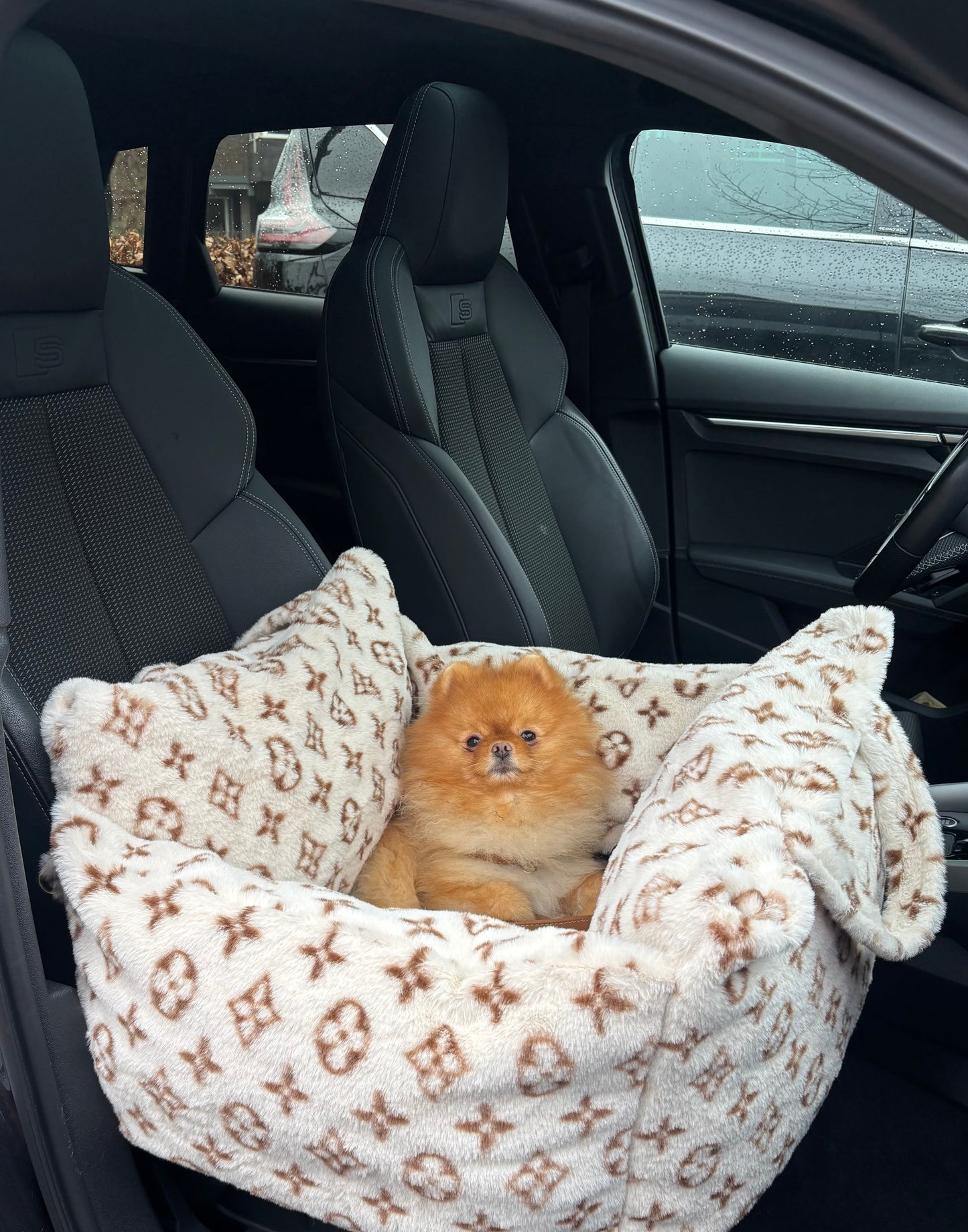 Zachte autostoel met handvaten - Creme