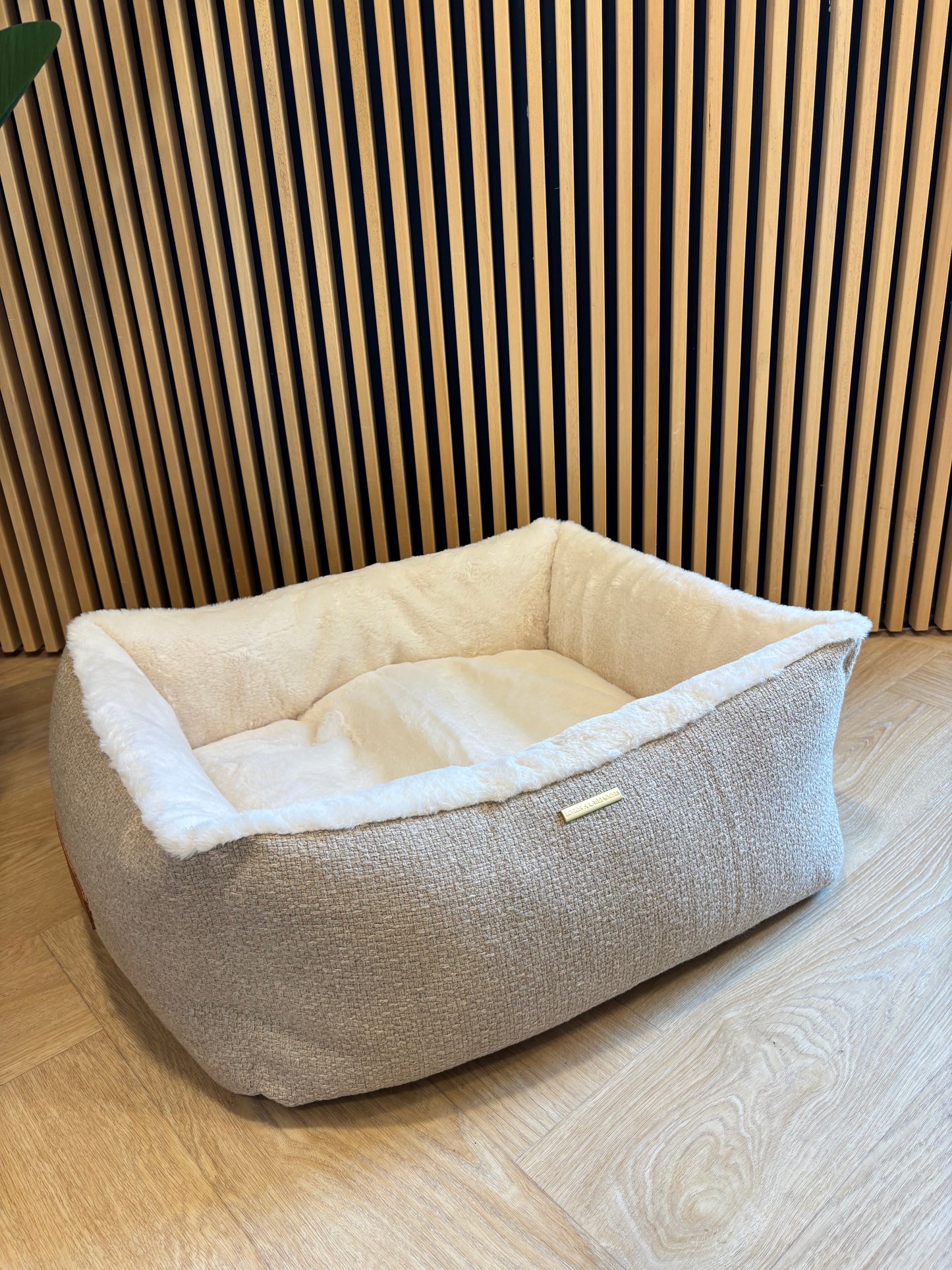Lords & Labradors - Essentials Herdwick Bed
