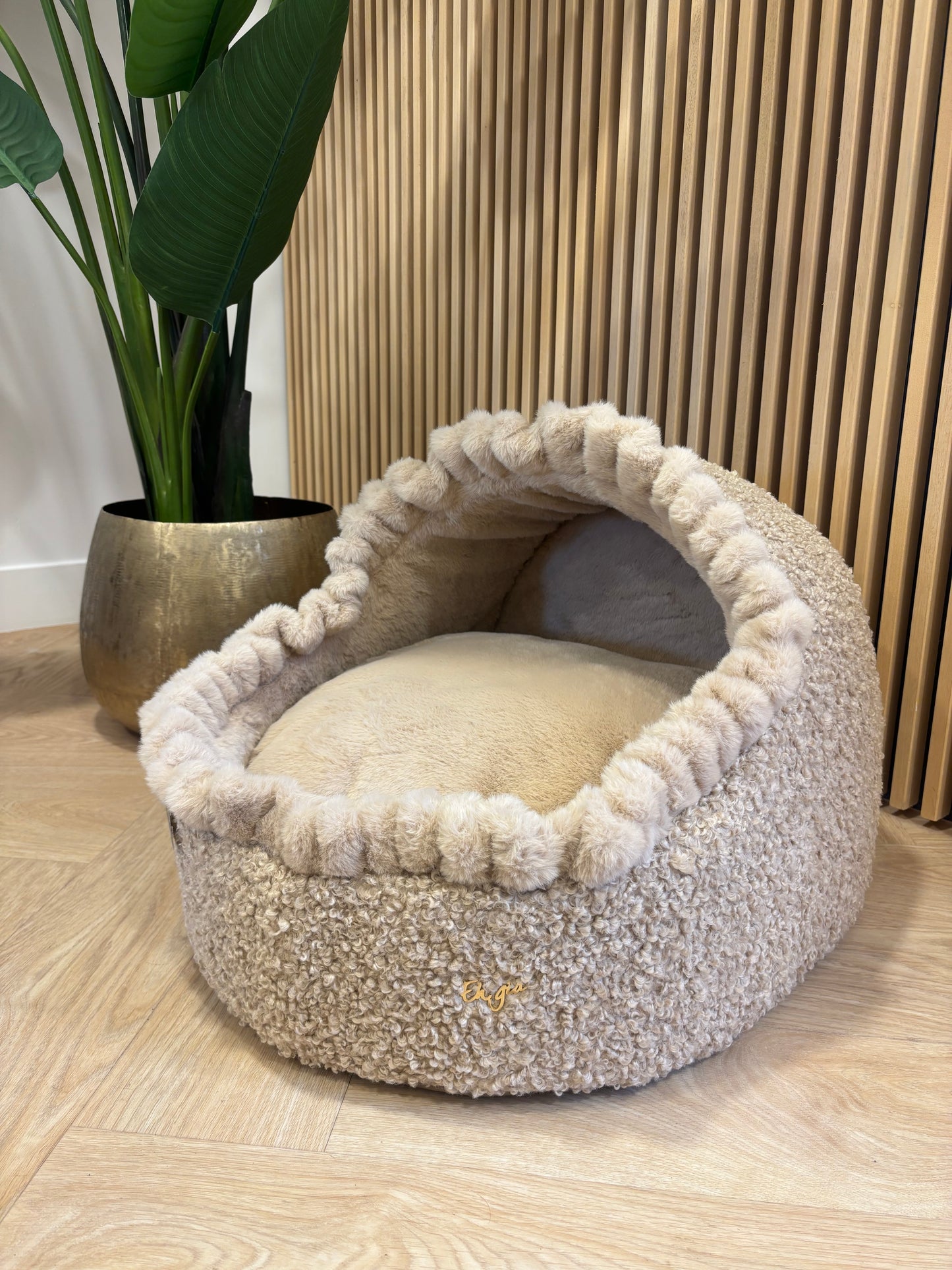 Eh Gia Iglo mand - Curly teddy Beige