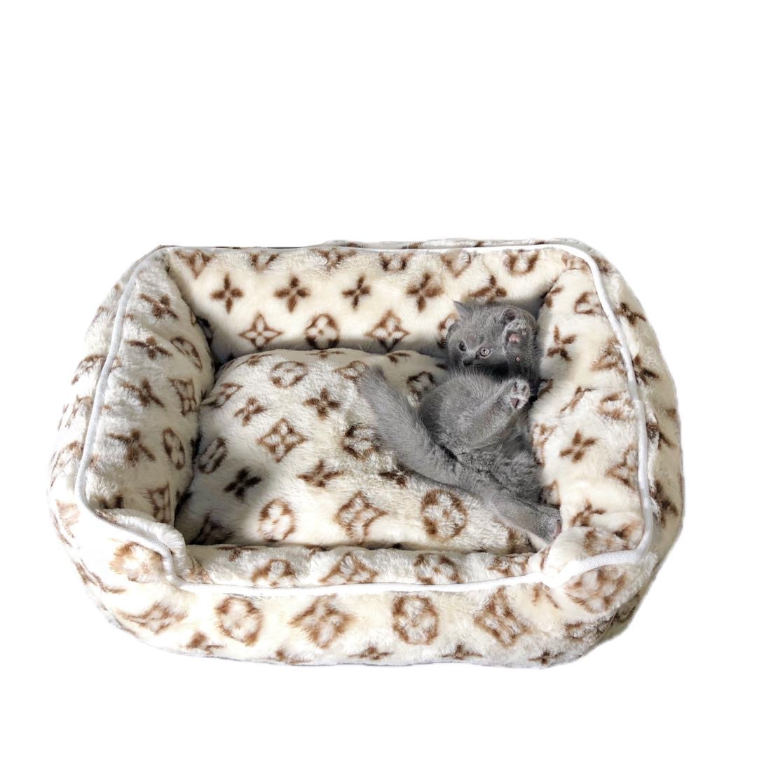 Soft basket with print cream