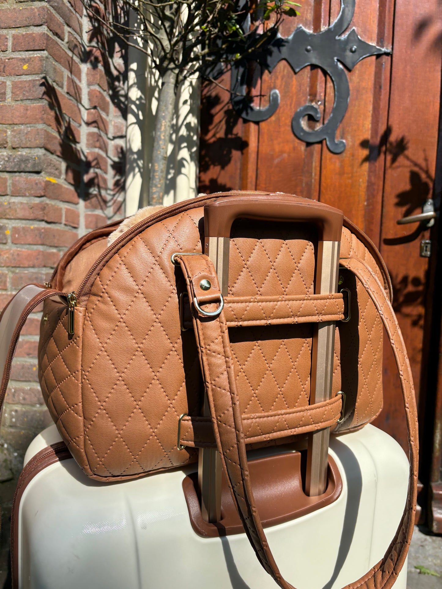 Reistas Eh Gia Traveller Square Caramel