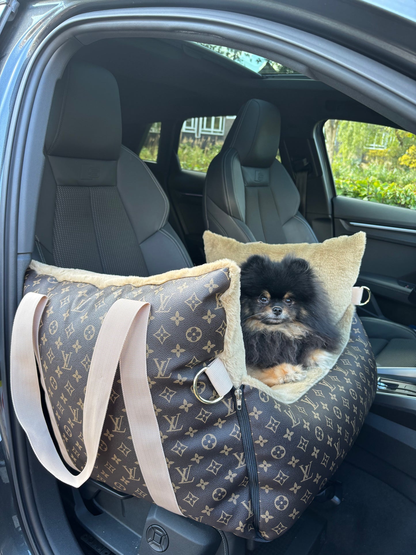 Autostoel - LV bruin leatherlook