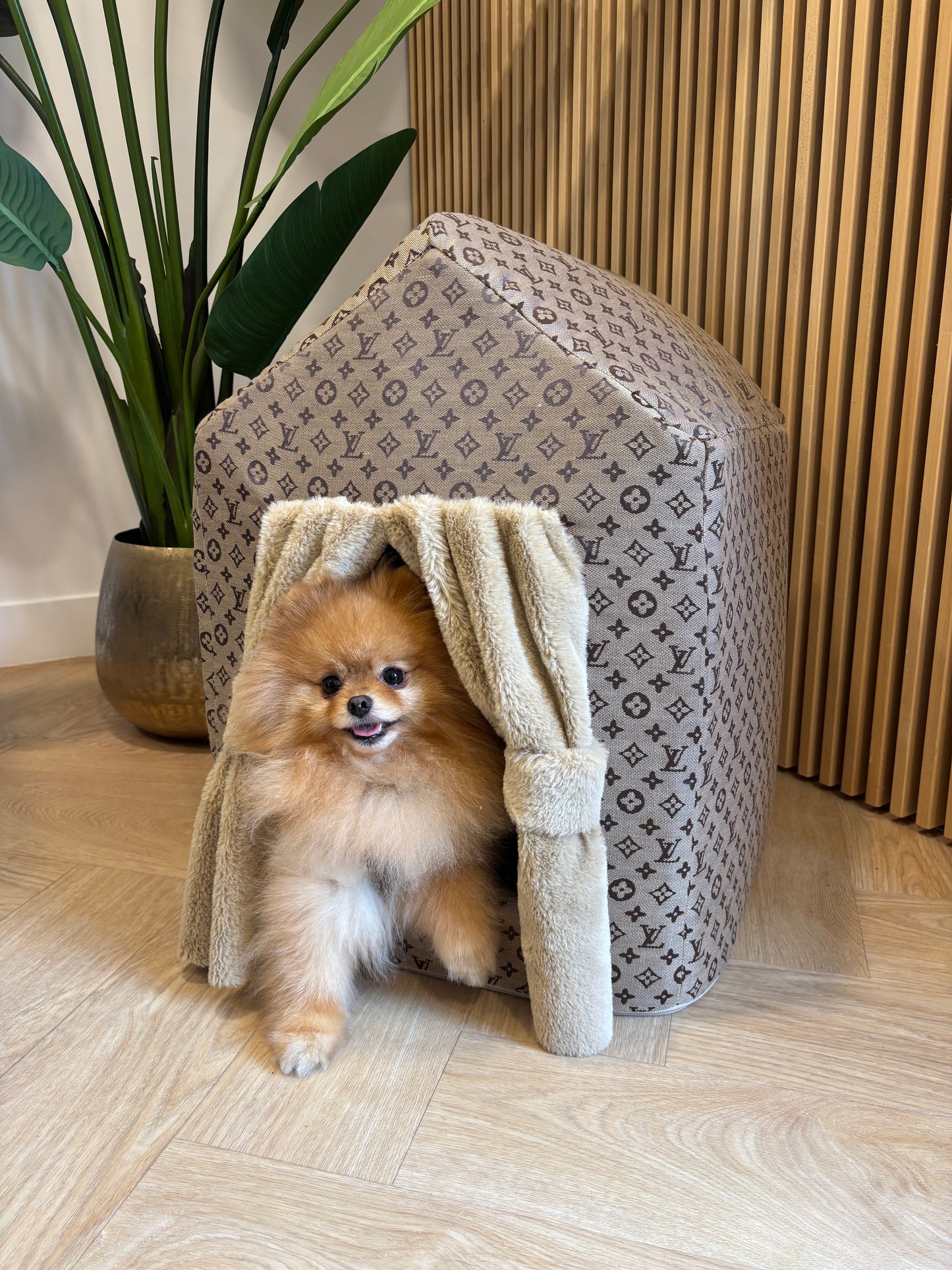 Luxe huisje - Taupe LV met gordijnen