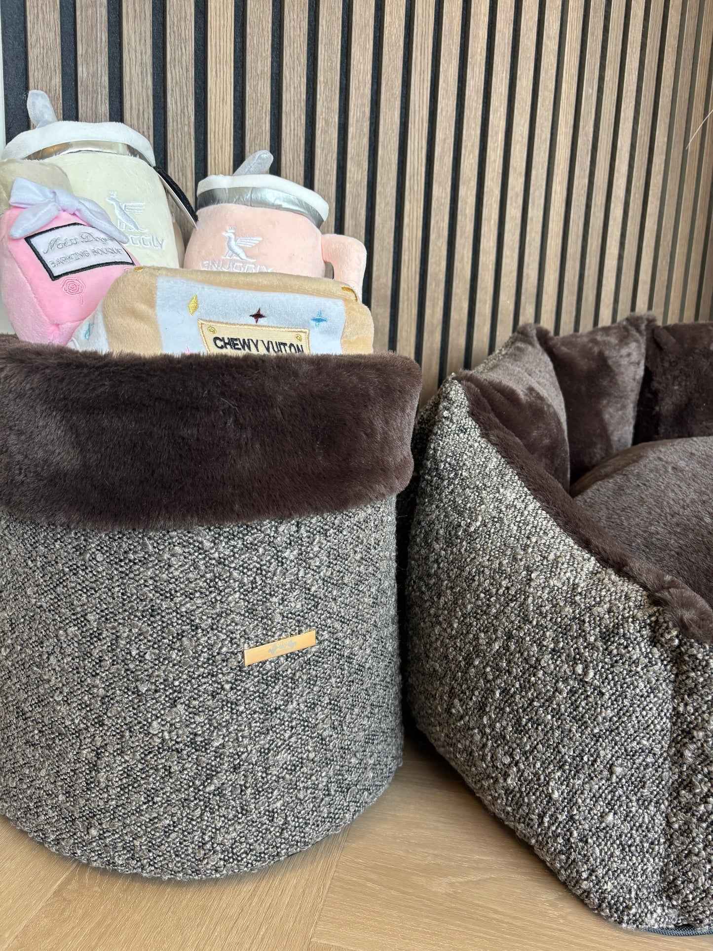 Set Shell mand Bouclé & speelgoed box - Bruin Fur