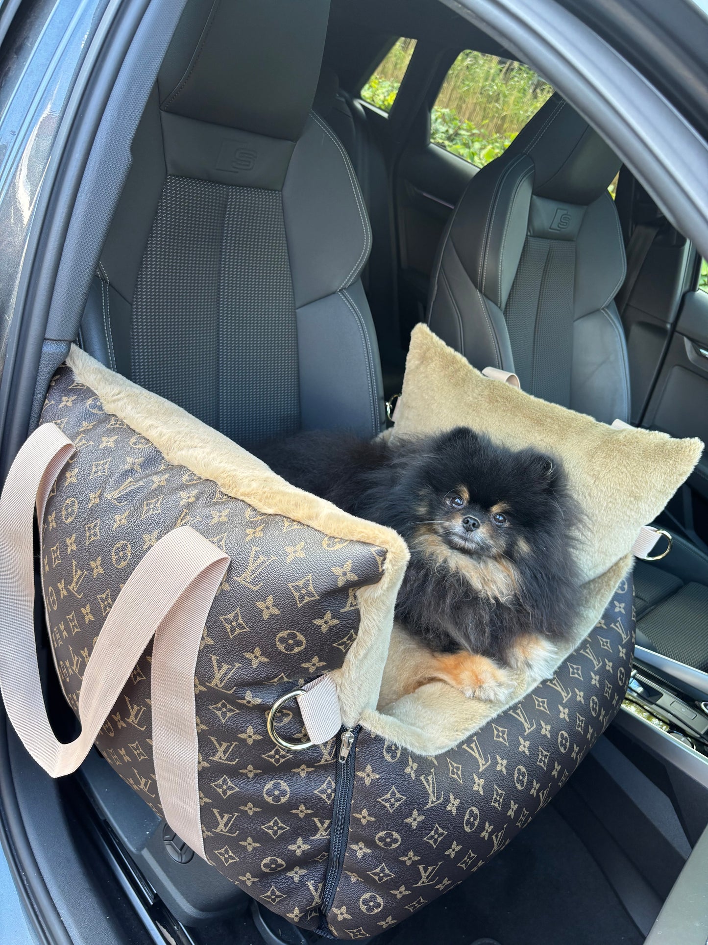Autostoel - LV bruin leatherlook