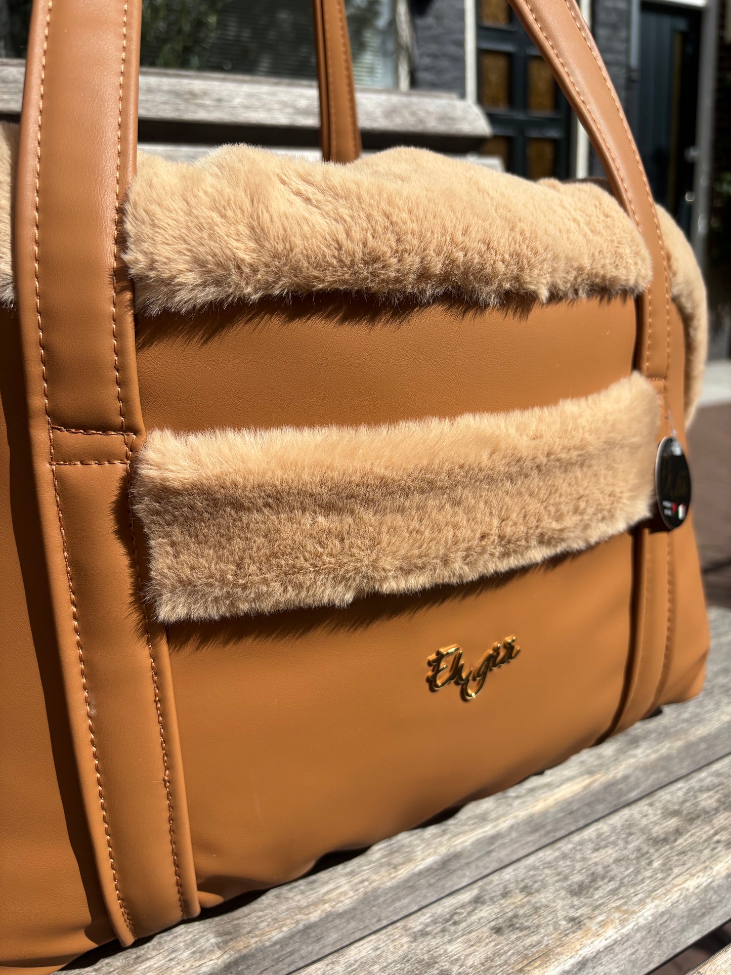 Eh Gia - Bed & Bag Caramel