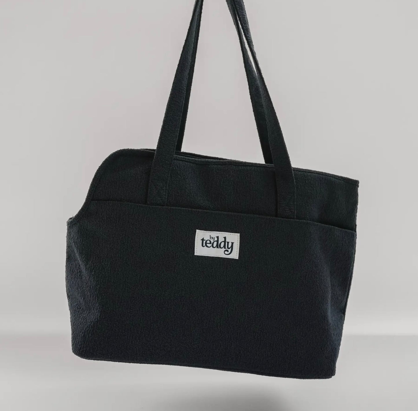 Bouclé draagtas Navy
