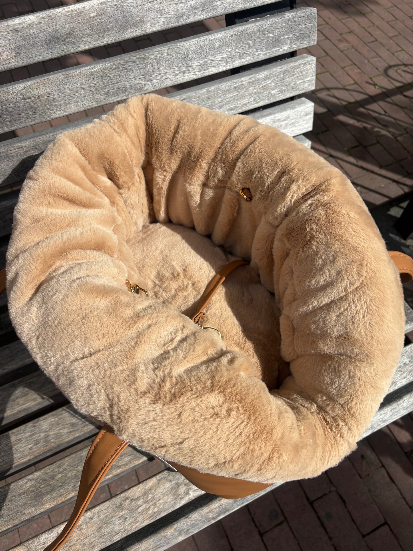 Eh Gia - Bed & Bag Caramel