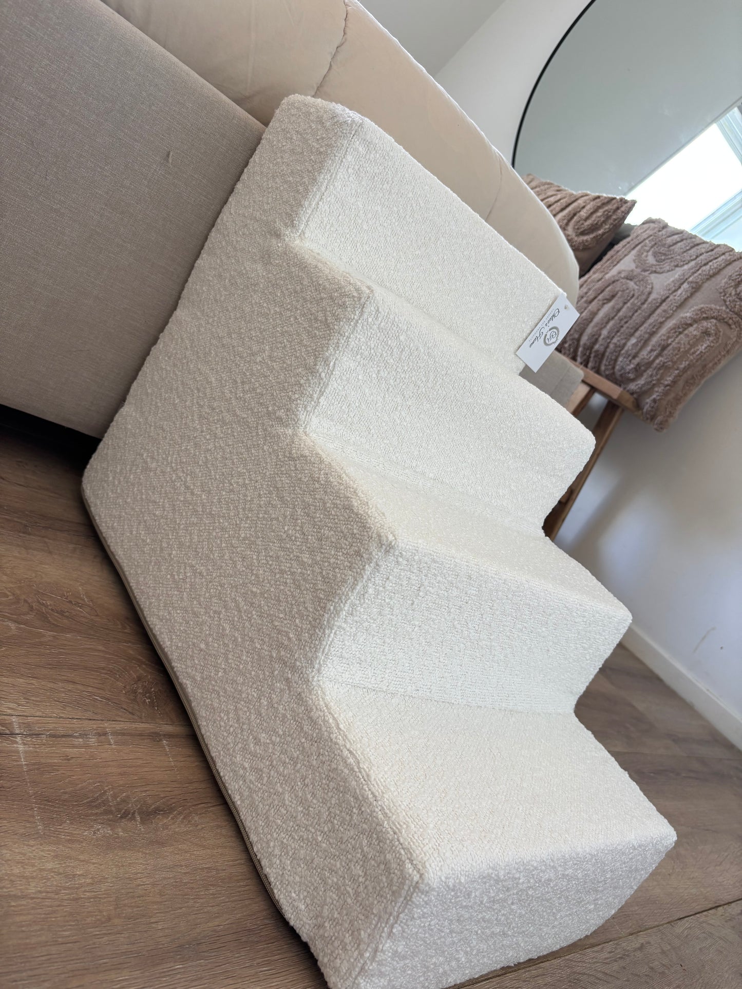 Chloe’s Home Bouclé trap offwhite