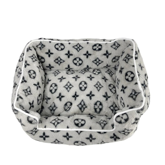 Soft basket with gray print